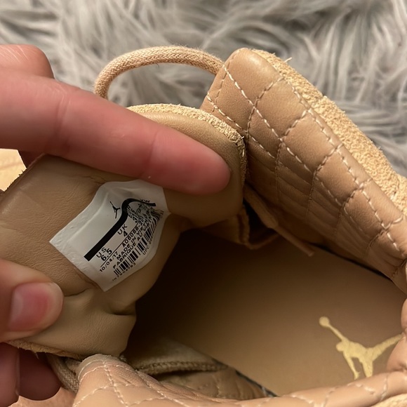 Jordan 12’s Vachetta tan - Picture 5 of 5